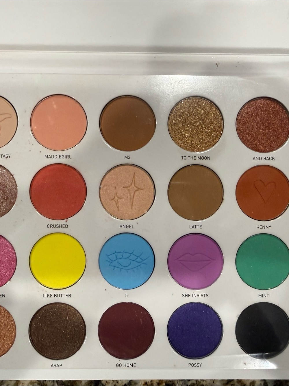 Morphe Maddie Ziegler "The Imagination Palette" eyeshadow palette